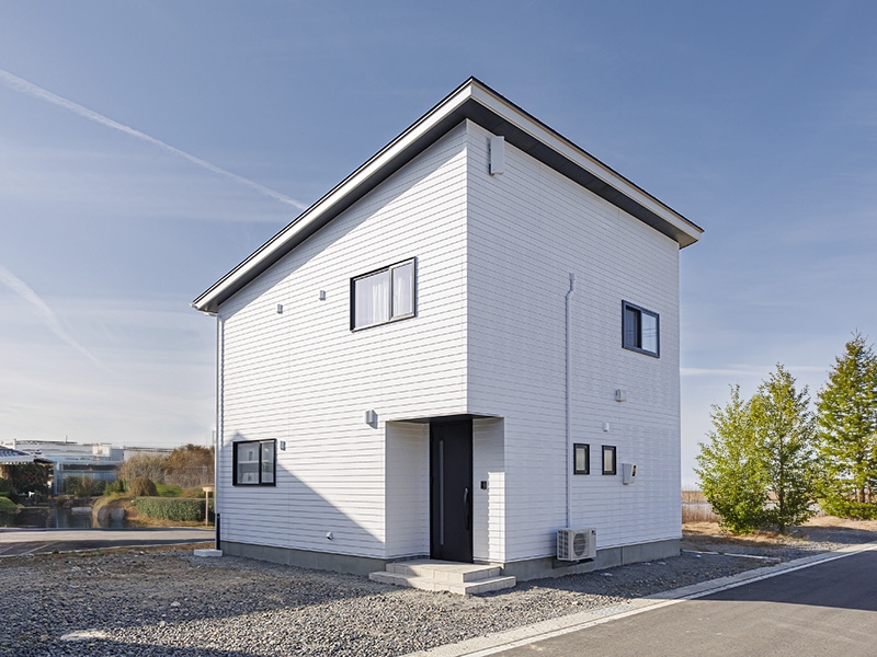 柔らかな色合いが家族を包み込む北欧風のおうち